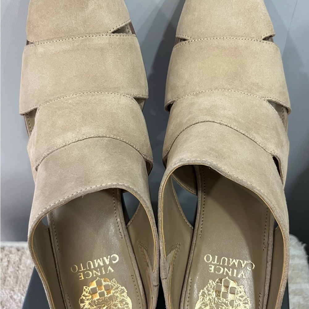 Vince‎ Camuto Beige Strappy Heels
